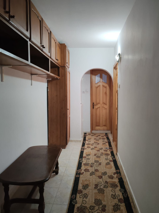 Apartament cu 3 camere in zona Garii, Vaslui