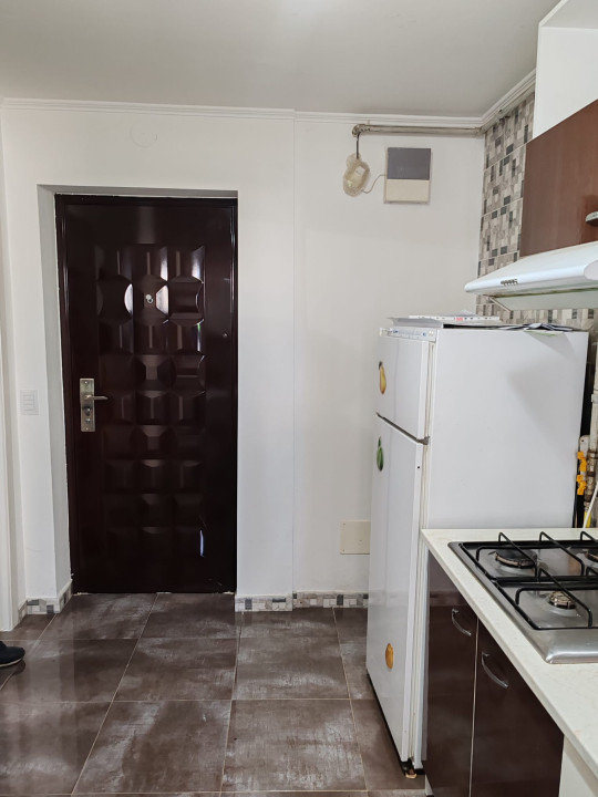 Apartament 2 camere, parter, Vaslui, zona Piata Vidin