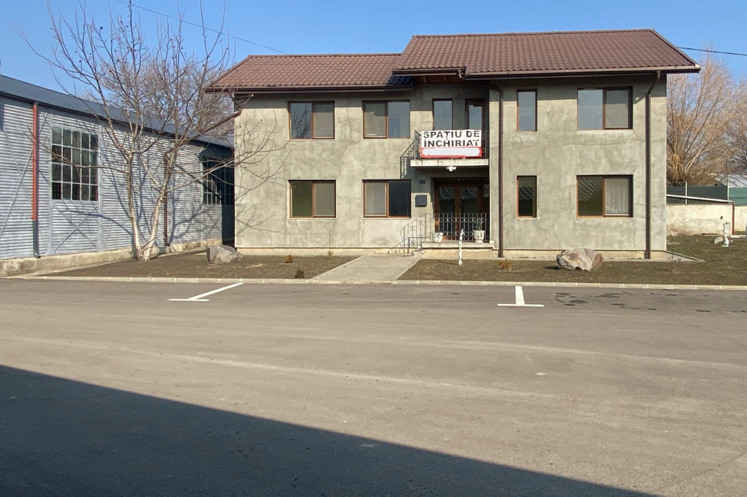 Spațiu/Comercial/Birouri/Cladire de inchiriat - 240 MP - P + 1, Husi, Vaslui