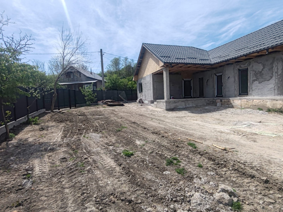 Casa parter si teren in zona Balteni Vale, Vaslui