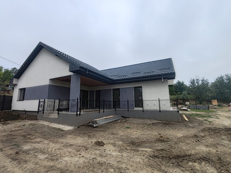 Casa parter si teren in zona Balteni Vale, Vaslui