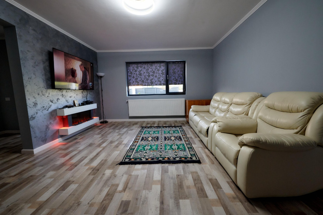 Casa parter si mansarda in zona Garii, Vaslui