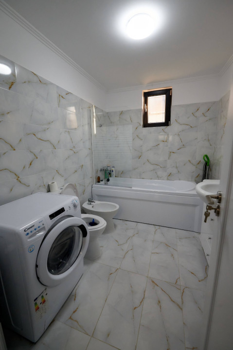 Casa parter si mansarda in zona Garii, Vaslui