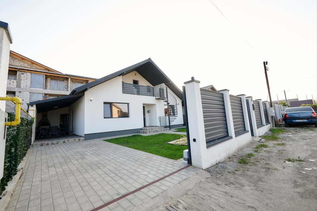 Casa parter si mansarda in zona Garii, Vaslui