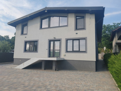 Spatiu comercial nou.Spatiu birouri