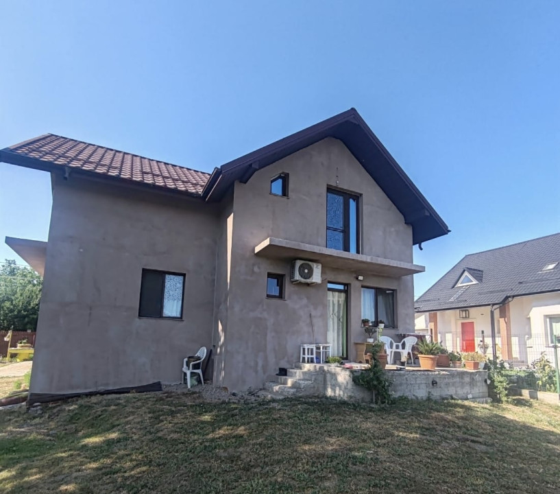 Vanzare casa cu etaj Satu Nou Muntenii de Sus