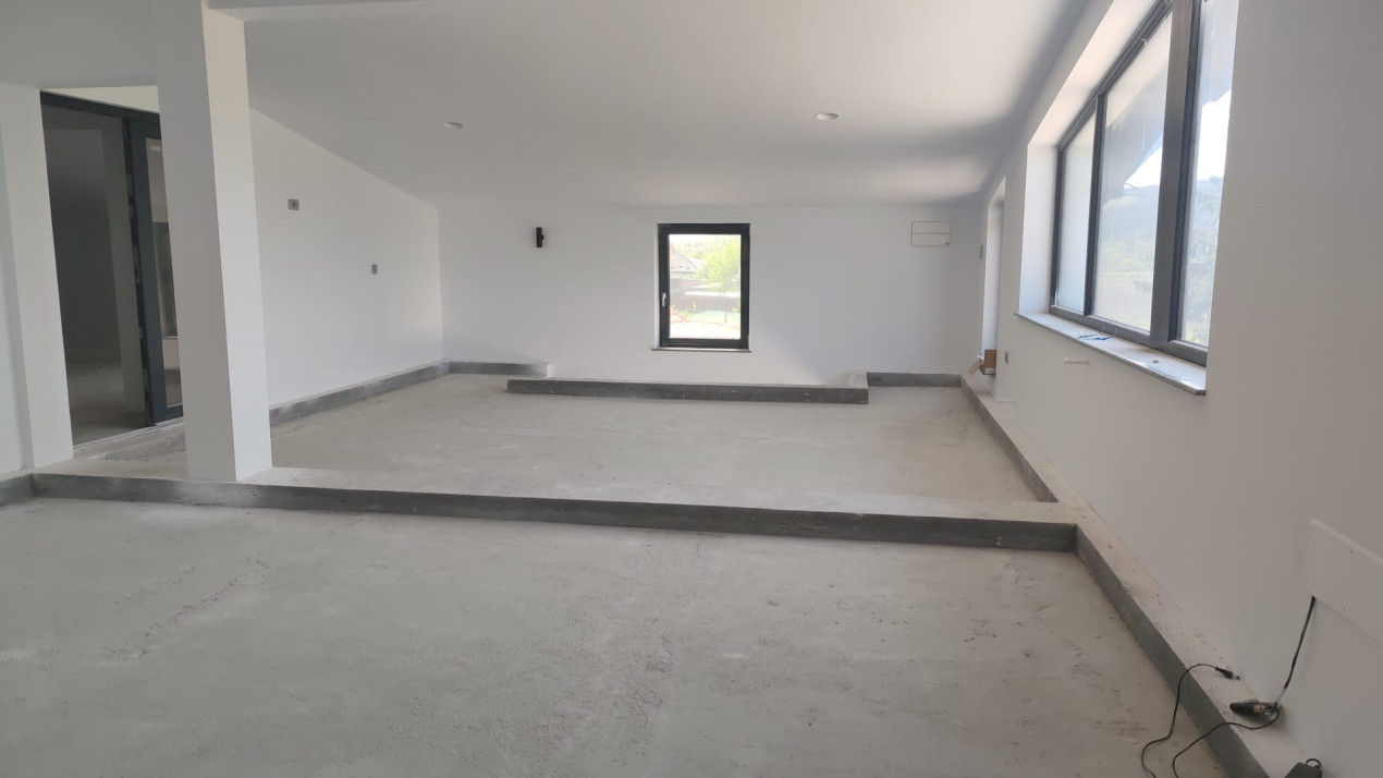 Spatiu comercial nou.Spatiu birouri