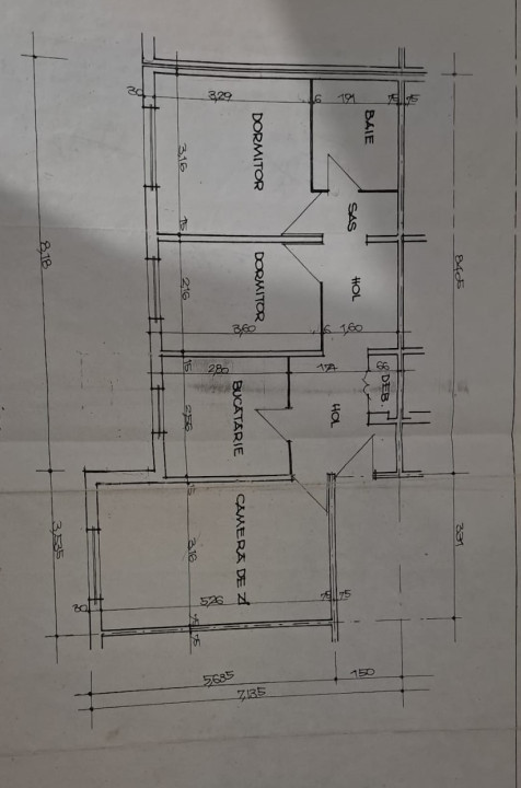 Apartament 3 camere, decomandat, zona 9 Mai