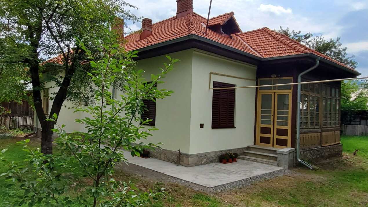 Oaza ta de liniste din Breaza, Prahova-imobil 4 camere+ teren